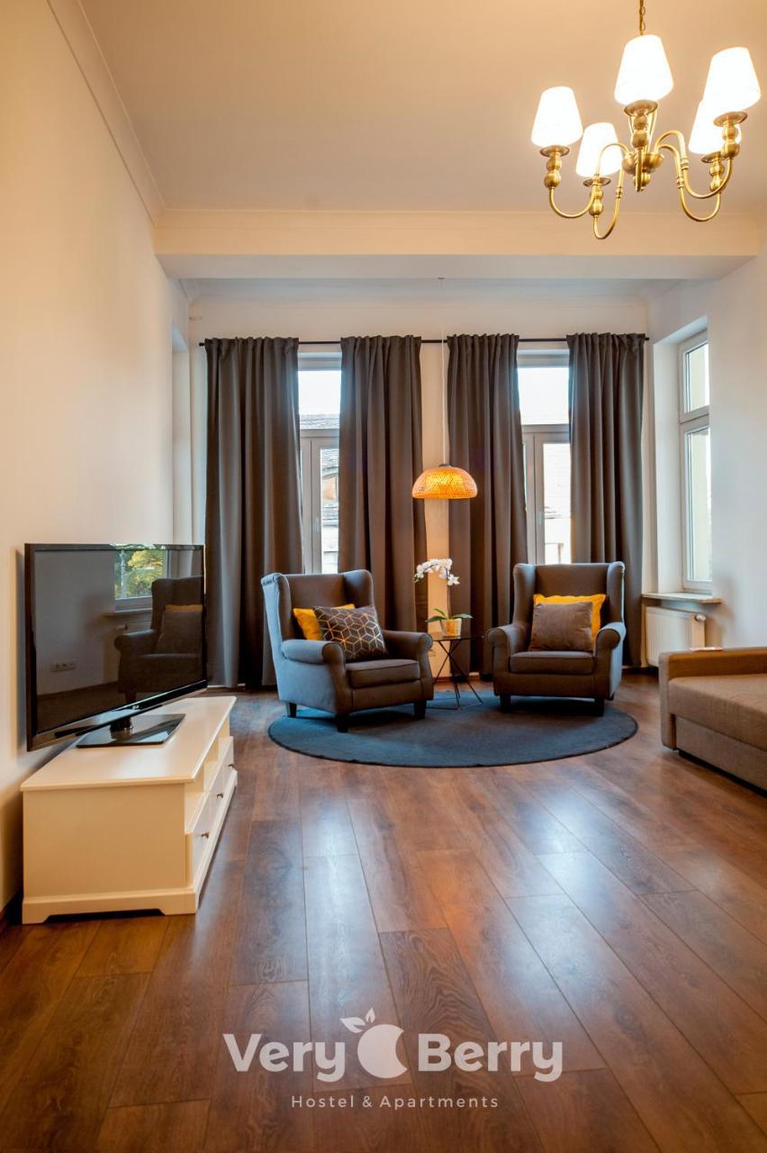 Very Berry - Garbary 27 - Apartament Z Balkonem, Old City, Check In 24H Apartment Poznań Exterior foto