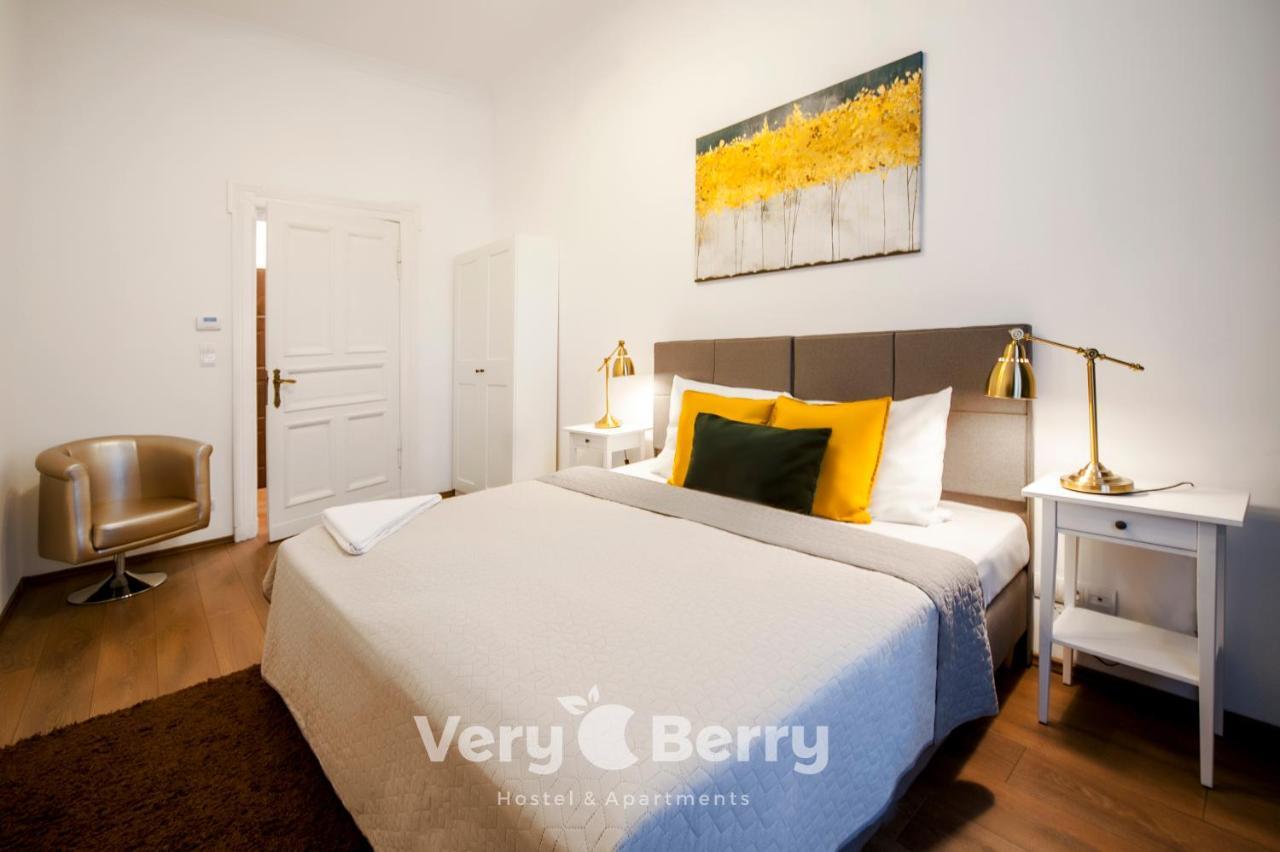 Very Berry - Garbary 27 - Apartament Z Balkonem, Old City, Check In 24H Apartment Poznań Exterior foto