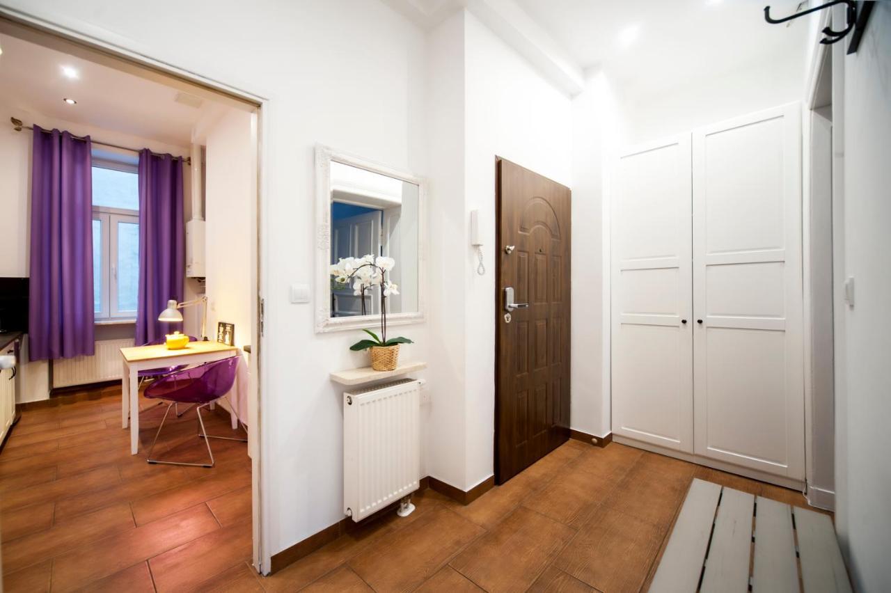 Very Berry - Garbary 27 - Apartament Z Balkonem, Old City, Check In 24H Apartment Poznań Exterior foto
